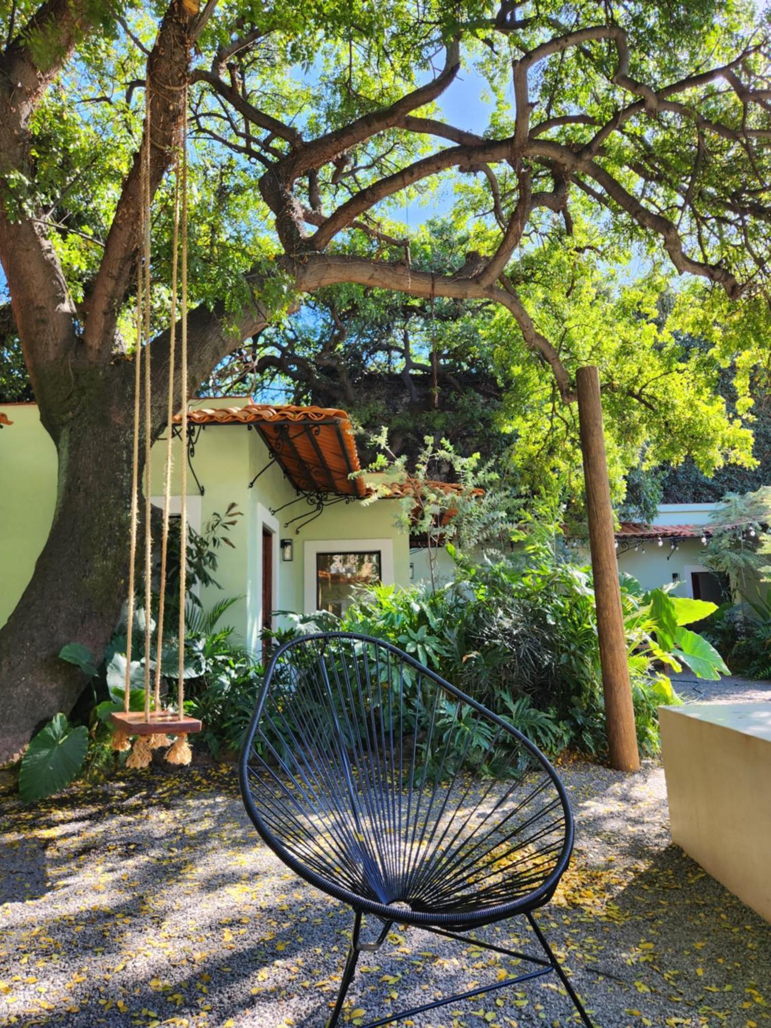 Hotel Boutique Villa Escondida, A Pasos De Lo Mejor En Tlaquepaque Exterior foto
