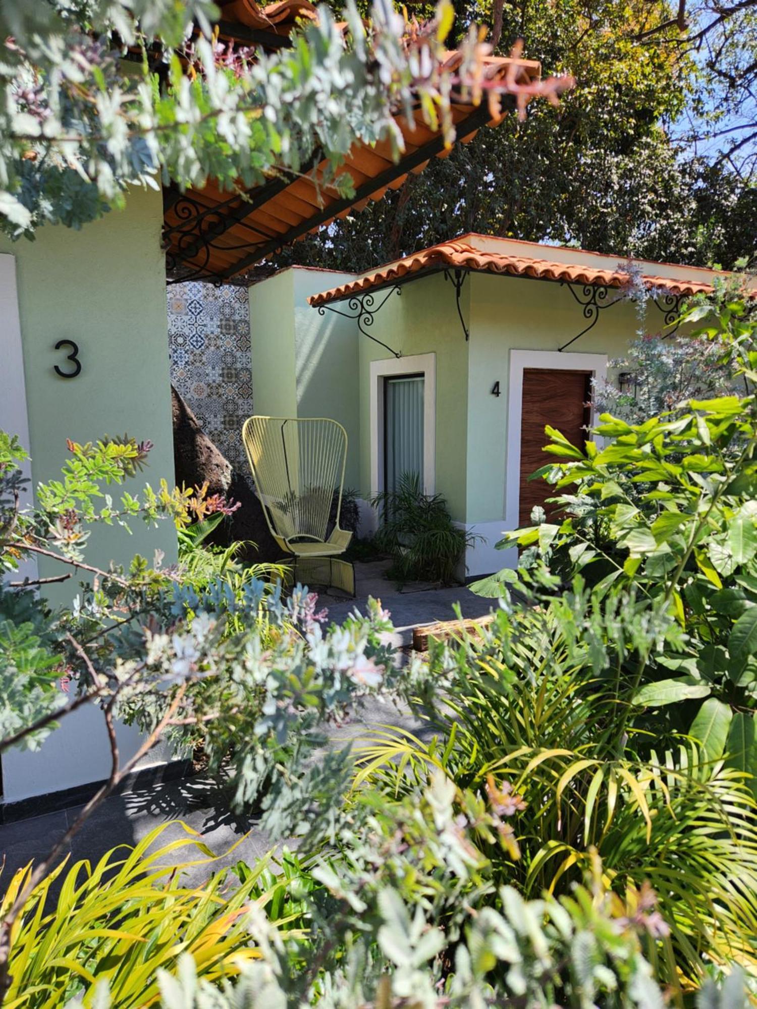 Hotel Boutique Villa Escondida, A Pasos De Lo Mejor En Tlaquepaque Exterior foto